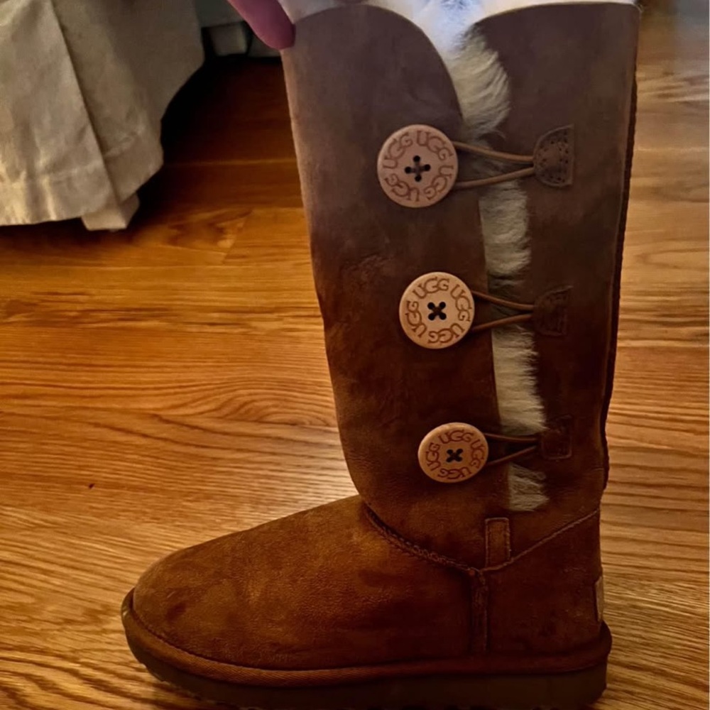 Ugg Bailey - image 1